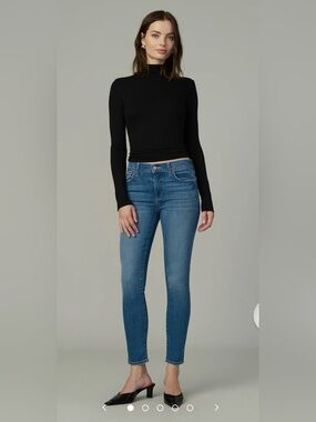 Joe's Jeans The Skinny Mid Rise Ankle Crop Blue Denim Jeans Size 30 EUC
